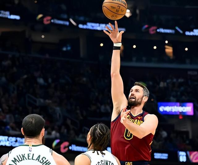 手握金牌的 手握金牌的